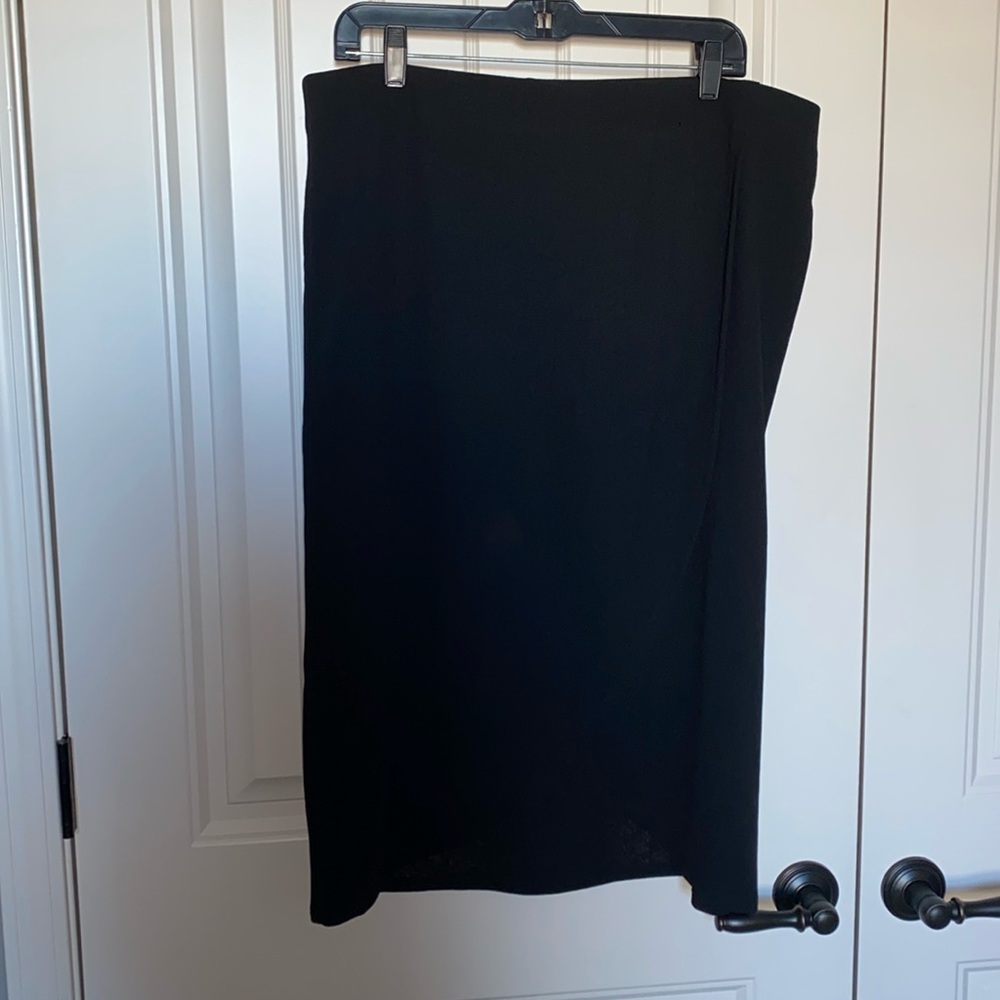 Gibson Latimer Black Skirt. New with tags.
